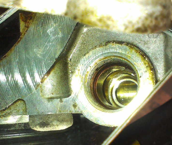 Oil Pressure Relief Valve Missing, Picture... Saab 95 Bulletin Board